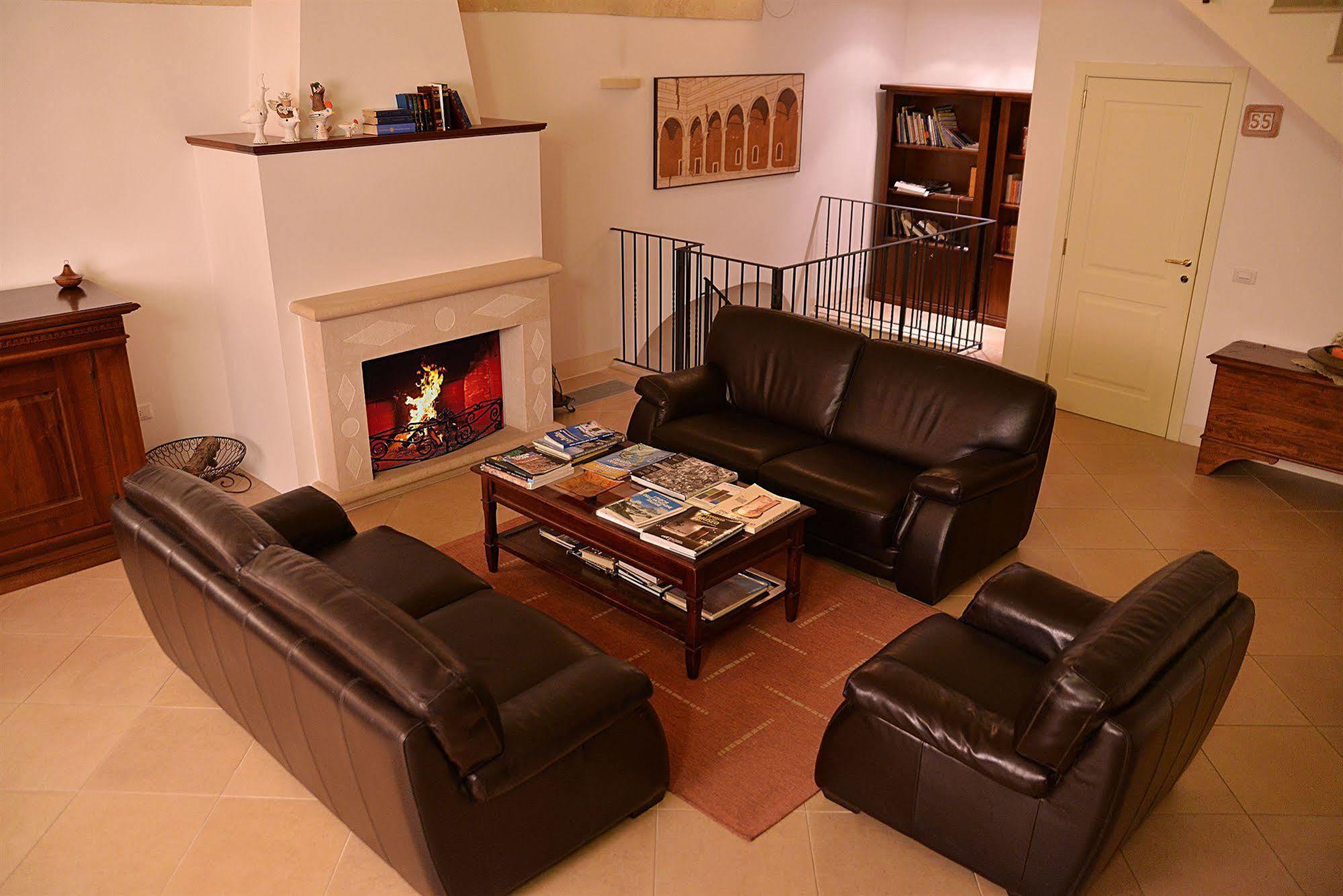 מטרה Residence Del Casalnuovo מראה חיצוני תמונה